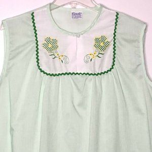 Vintage Carole Sleepwear Nightgown Cottage Core Retro Embroidered Green Large
